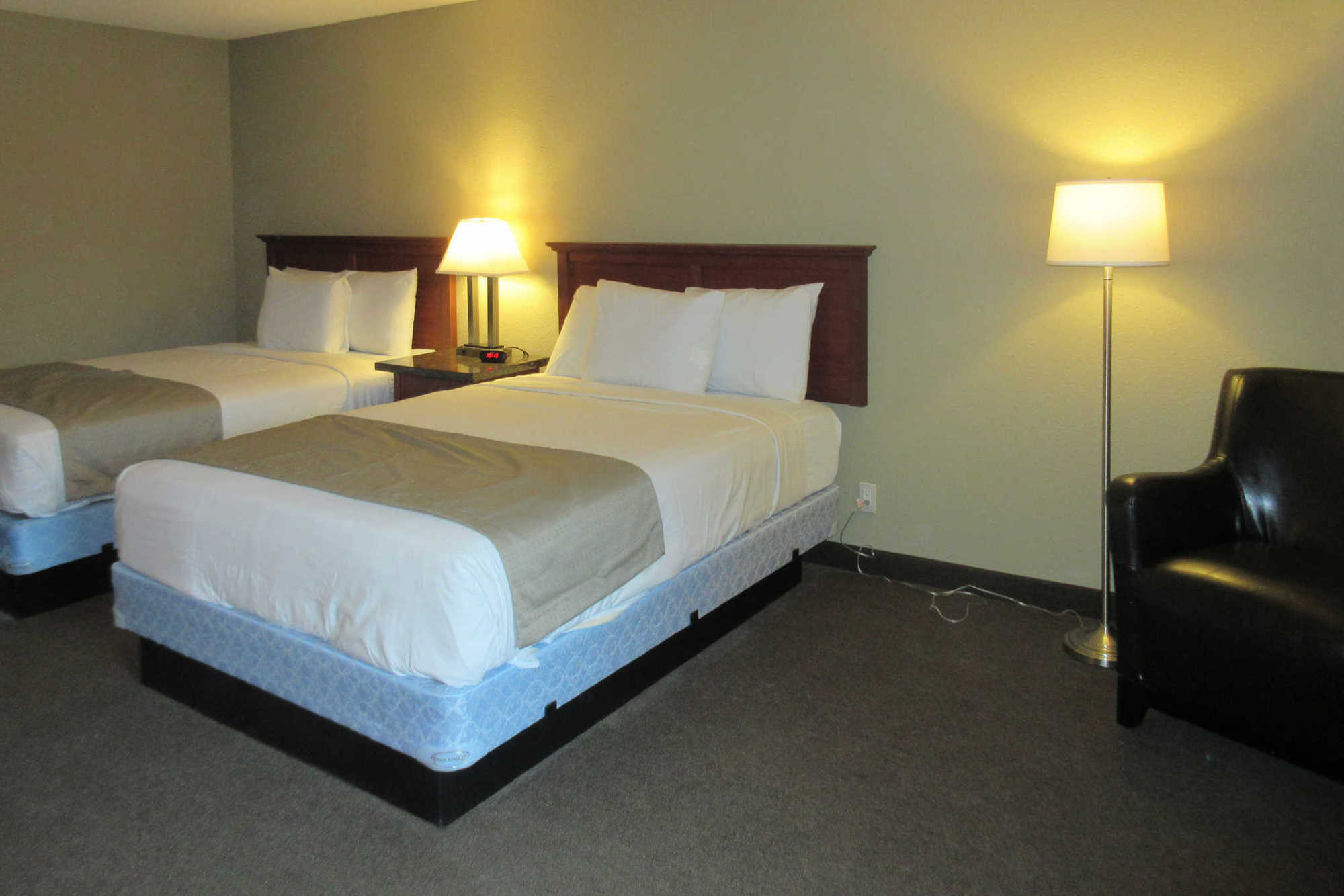 Rodeway Inn & Suites Portland - Jantzen Beach חדר תמונה